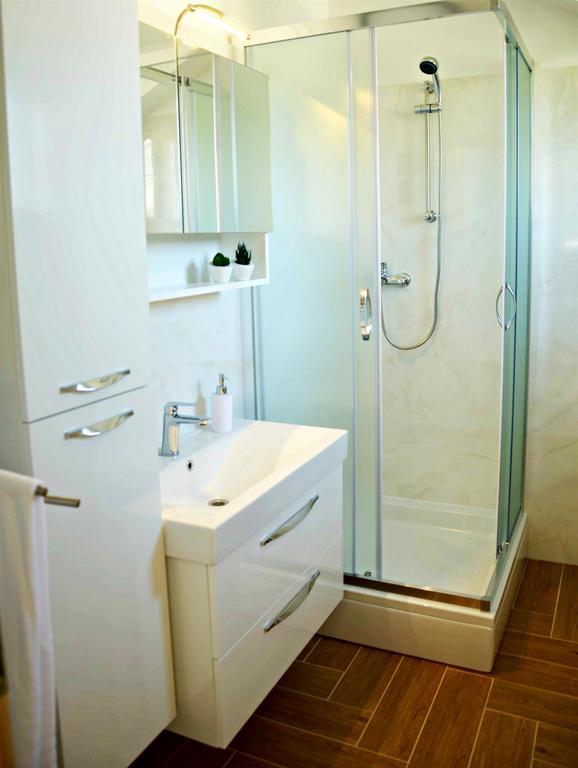 Apartment Luna Постіра Екстер'єр фото