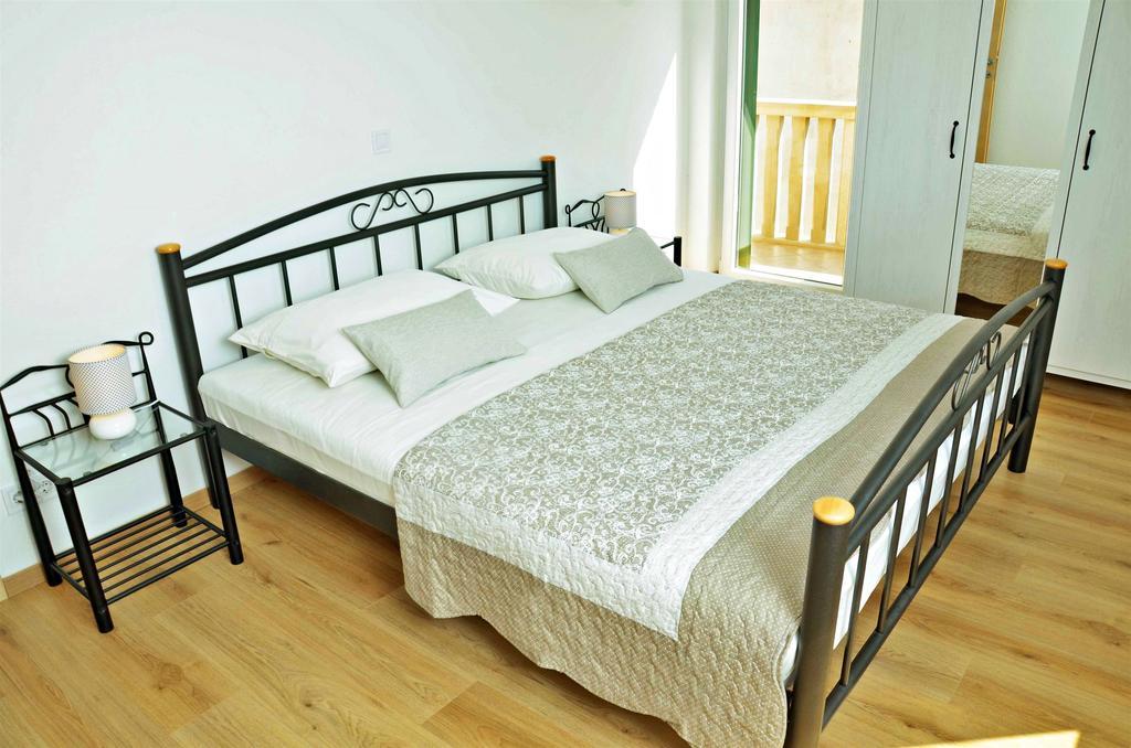 Apartment Luna Постіра Екстер'єр фото