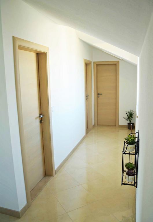 Apartment Luna Постіра Екстер'єр фото