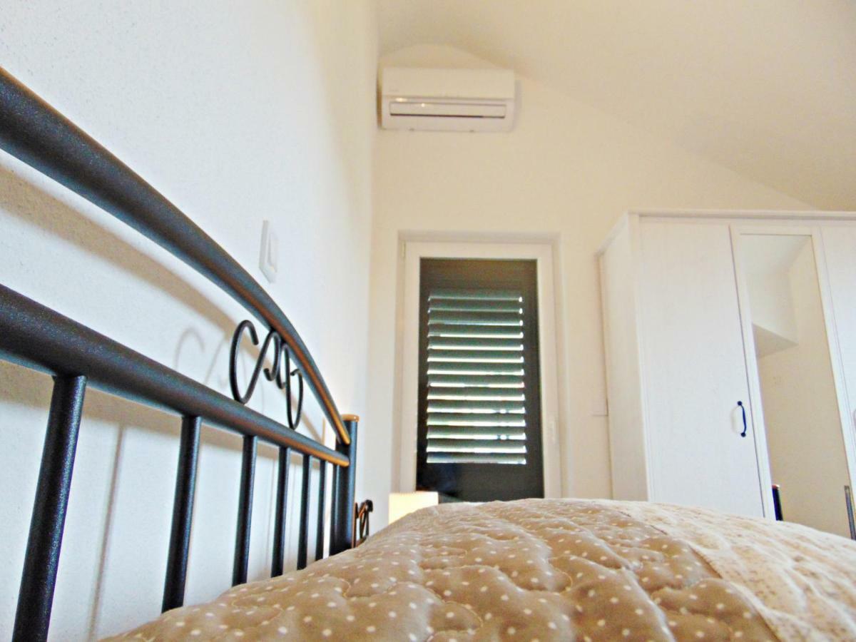 Apartment Luna Постіра Екстер'єр фото